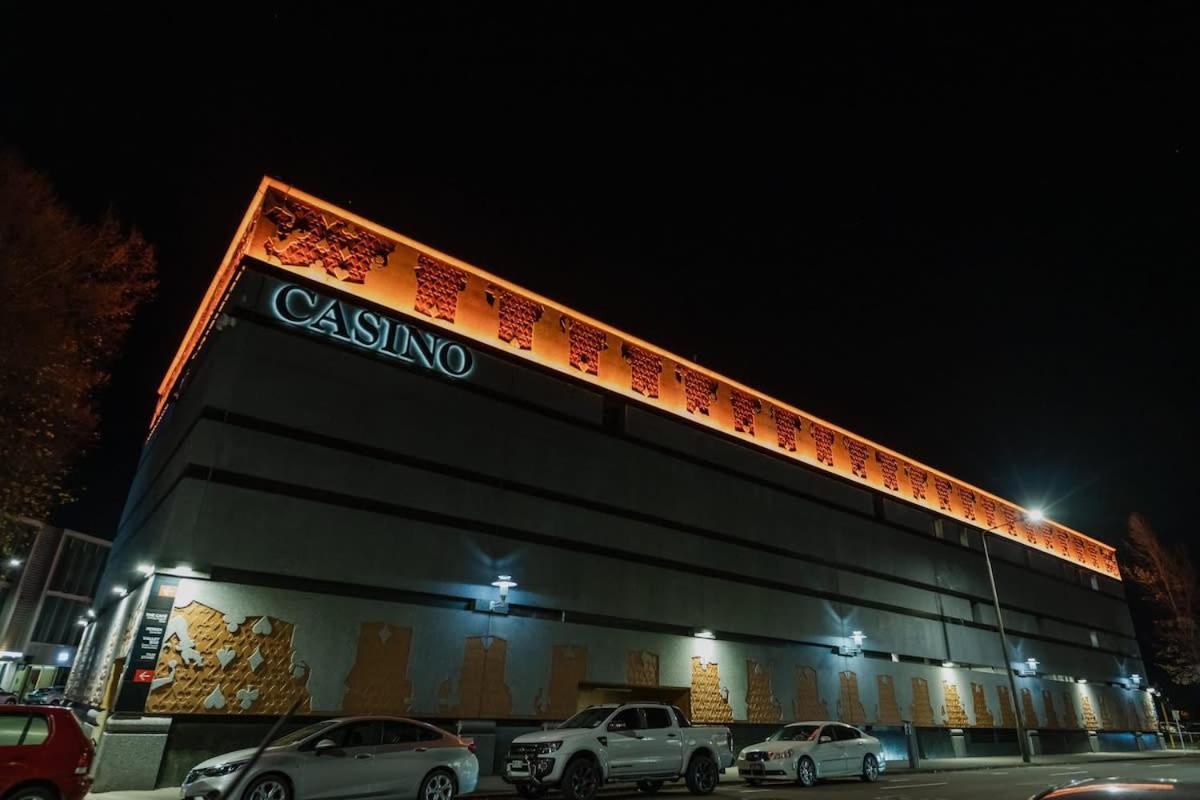 Casino Luxury Suite City Centre - Sleeps 5 Christchurch Ngoại thất bức ảnh